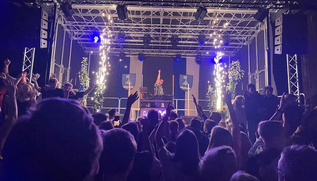 IamXam so sagt DJ Xam über sich.