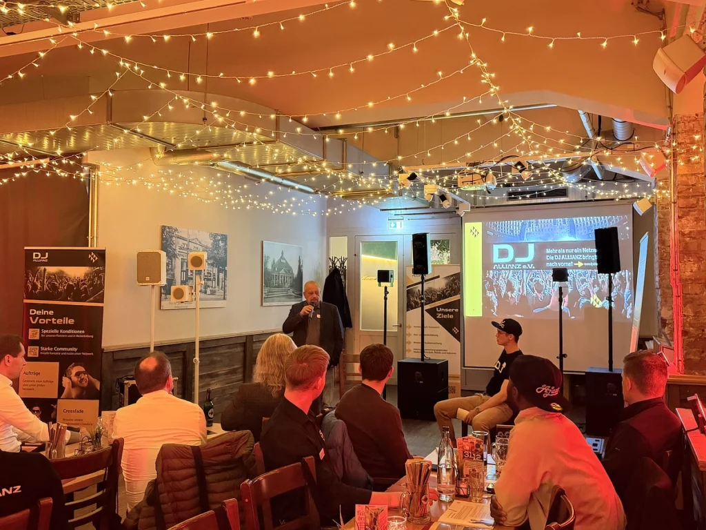 Podiumsdiskussion über DJ Agenturen