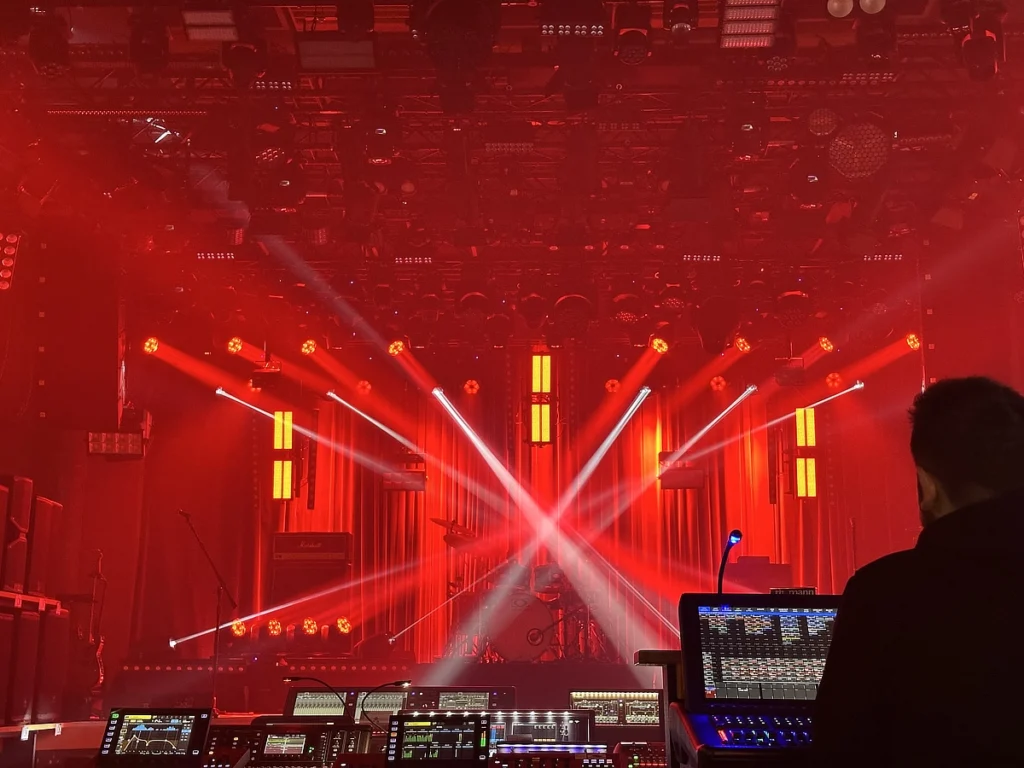 Ein wirklich imposanter Demoraum